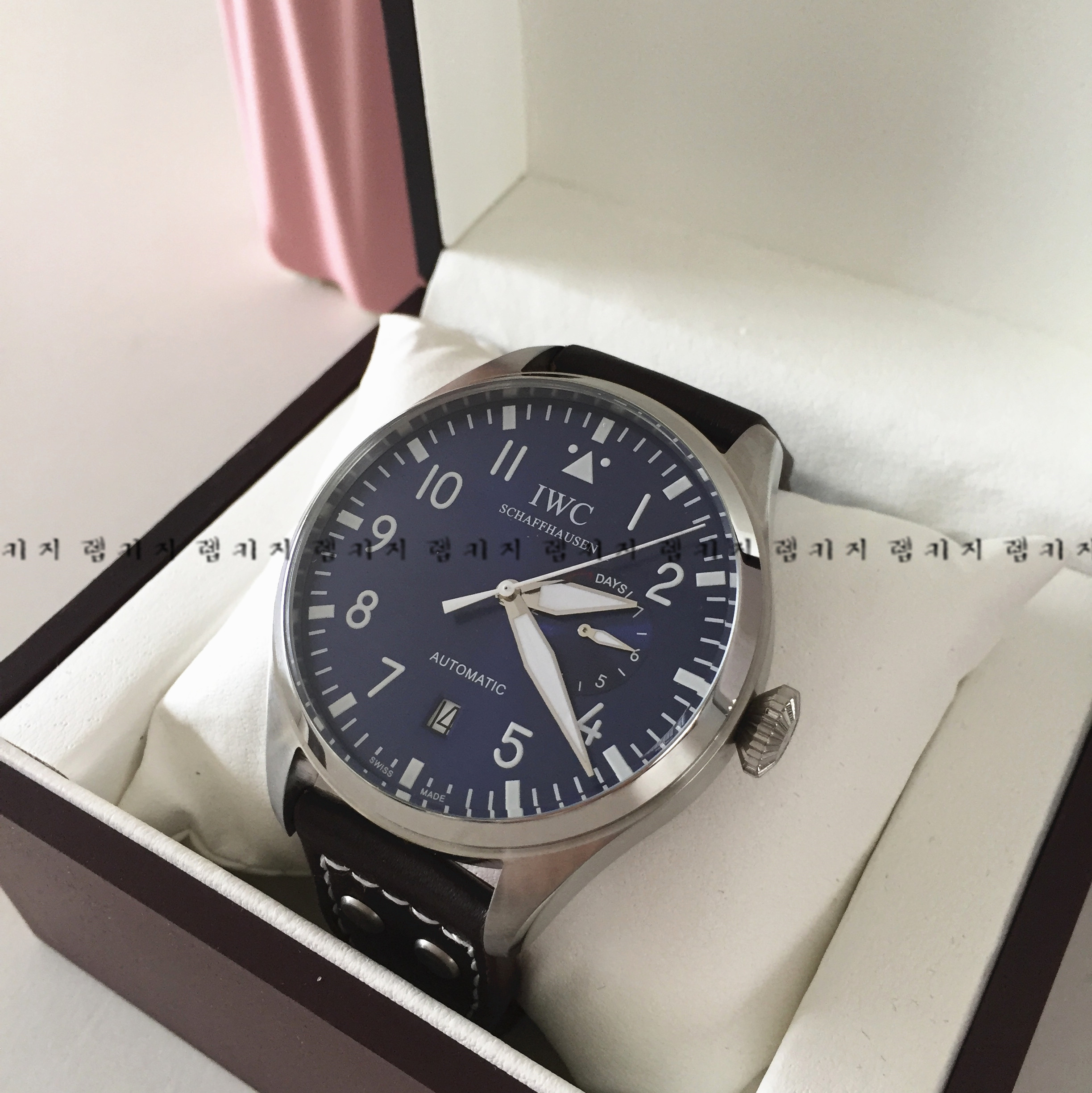 IWC 빅파일럿 어린왕자 에디션 가죽시계
